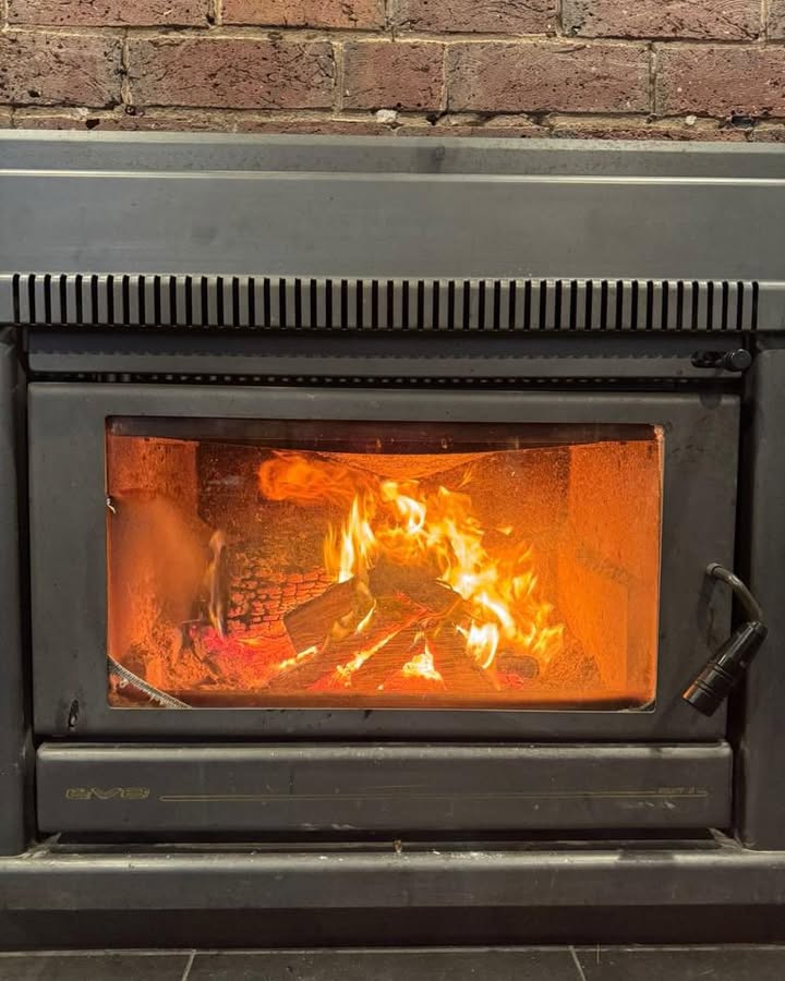 Featured image for “Warm Up This Winter: Fireside Beers with Mates at Temora Hotel”