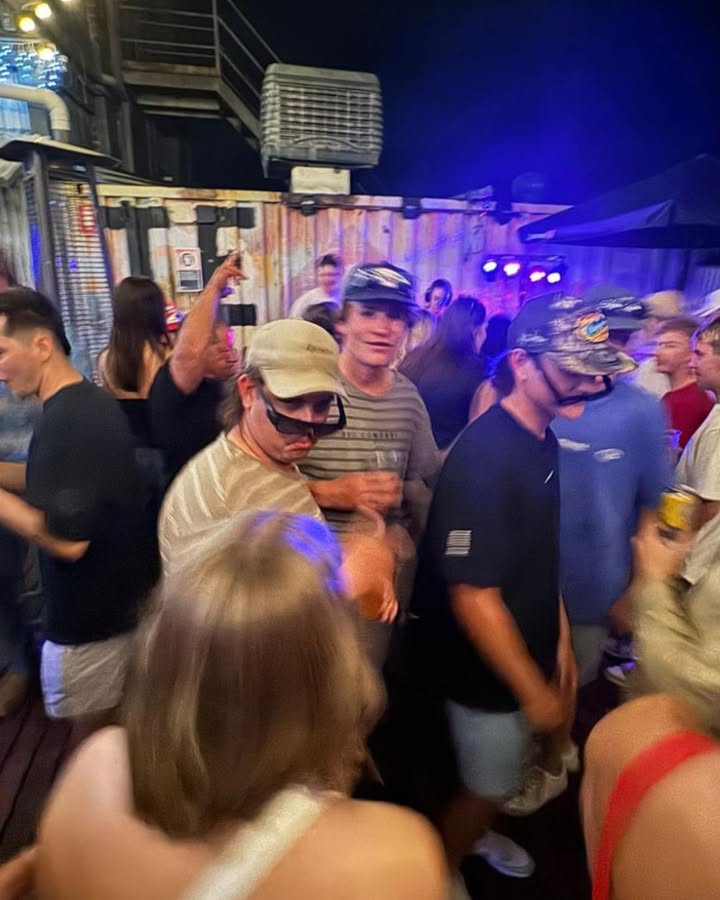 Featured image for “Country Music Sunday Session: Live Music and DJ Nights at Temora Hotel”