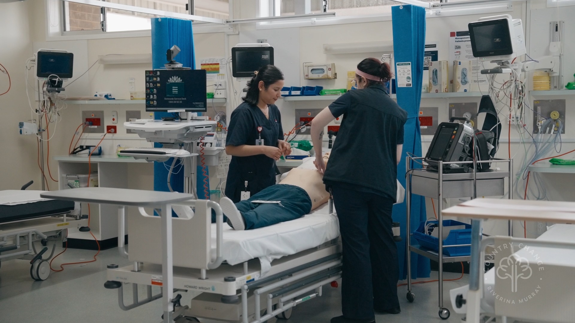 Featured image for “TV Stars Showcase Temora at Temora Hotel”