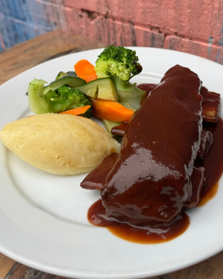 Featured image for “JD Ribs Return to Temora Hotel”