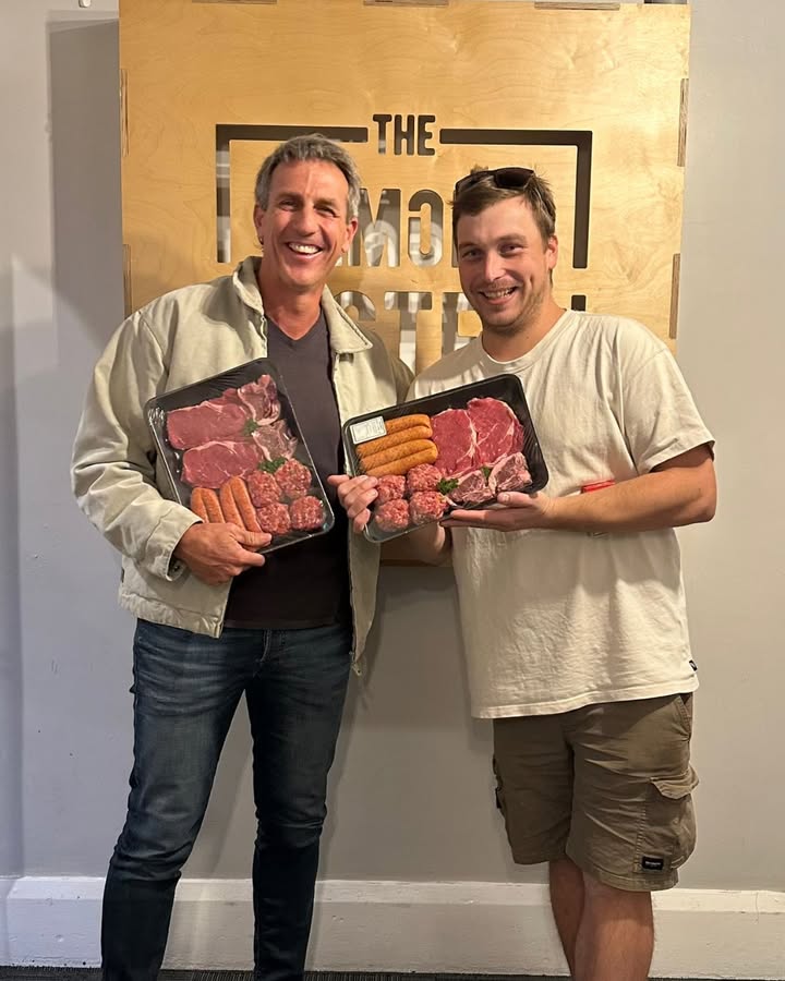 Featured image for “Raffle Winners and Jag the Joker at Temora Hotel”