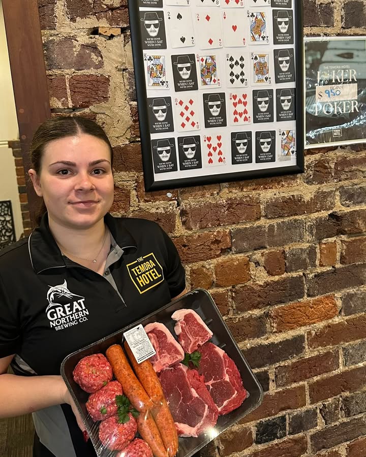 Featured image for “Meat Trays and Joker Jackpot at Temora Hotel”