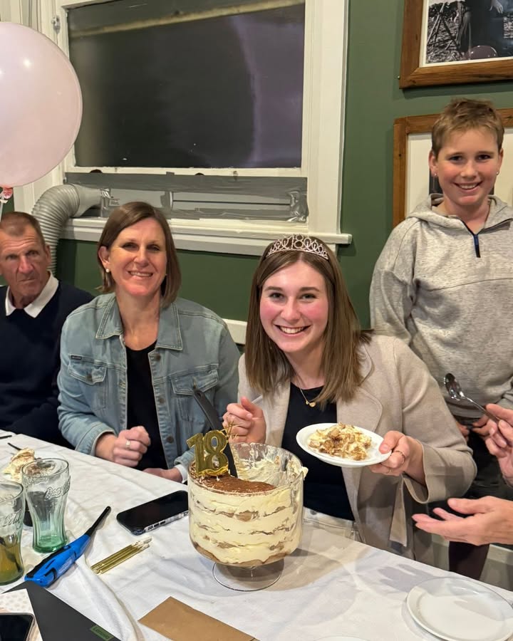 Featured image for “Celebrating Jaicie’s 18th at Temora Hotel”