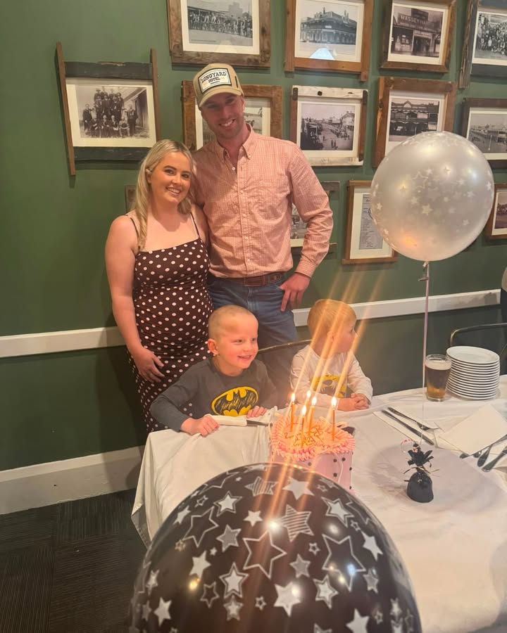 Featured image for “Birthday Celebrations at the Pioneer Parlour, Temora Hotel”
