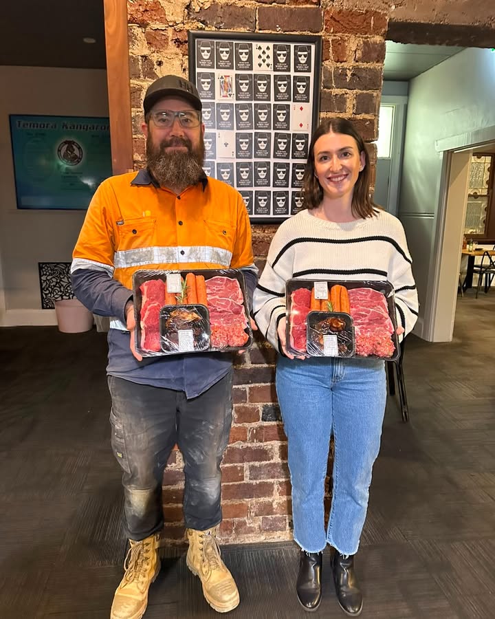 Featured image for “Meat Raffle Winners at Temora Hotel – Jade & Chloe”